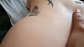 Bouncing on the dick feels very tasty and fun.