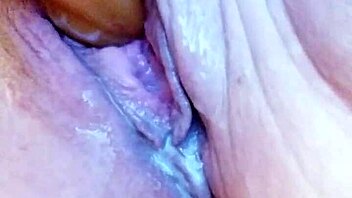 Creamy Bathtub Solo Dildoing In The Pool