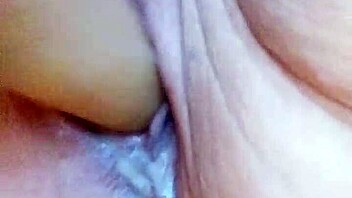 Creamy Bathtub Solo Dildoing In The Pool