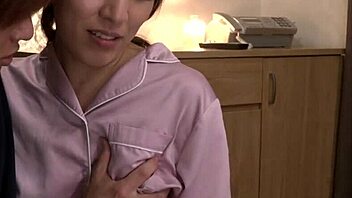 creampie with sexy japanese mom