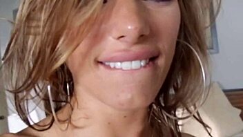 Juelz ventura gives deepthroat blowjob in spandex 😍