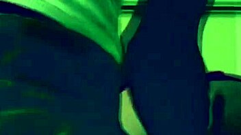 i'm cherrysoda, sucking cocks in no-tell motel threesome.