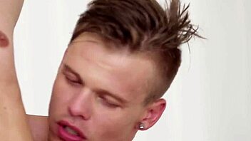 Real Gay Bodybuilder Stud Cums After Hardcore Blowjob And Handjob.