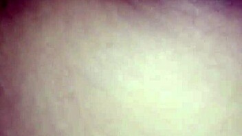 Thong thong em vo in panties scene.