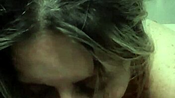 Brazilian nurse delivers deepthroat to patient in hospital