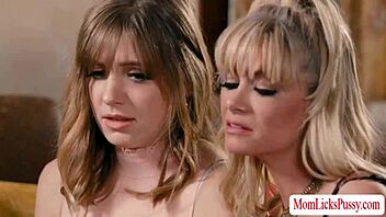 Stepteen 18+ Gets Licked And Fisted By Her Stepmom In Lesbian Session