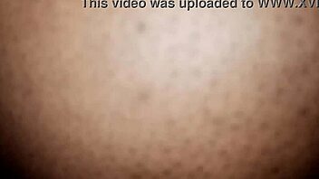 Brazilska BBW komšinica iznenadi nestašnim božićnim poklonom pičke