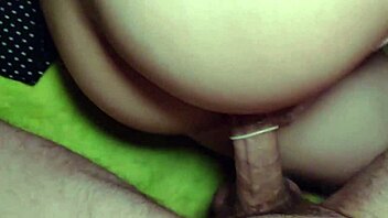 Kondom geplatzt! Echte Befruchtung und schockierende Creampie Kompilation mit 18+ Teen Schlampen