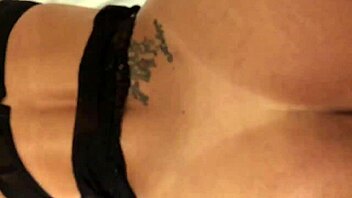 Big ass latina sucks off asian in this homemade scene 😍