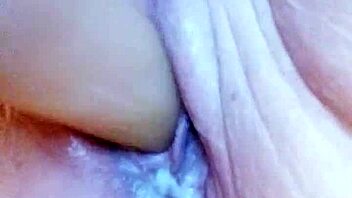 Creamy Bathtub Solo Dildoing In The Pool