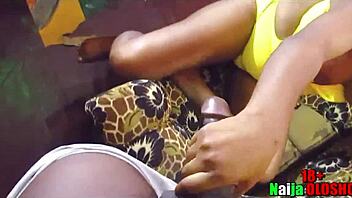 Pipe incroyable de ma belle-soeur ébène 3 éjac