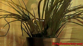 Alluring Domina Solo Toying And Fingering In Bondage