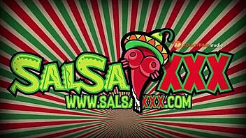 Käsittelee kahta kyrpää kerrallaan ulkona ryhmäpanossa