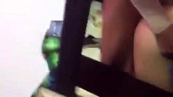 visitando a mi vecino mientras su esposa no está con mature anime hentai