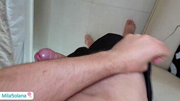 Voluptuous stepsis's oiled tits lead to a messy cereal climax