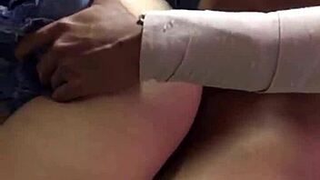 visitando a mi vecino mientras su esposa no está con mature anime hentai