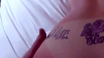 Latina craves a hard doggystyle pounding with her big ass on display