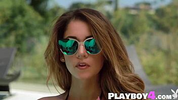 Big tits milf in hot bikini pose