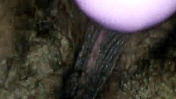 啊，舔那个甜甜的毛逼... 好爽