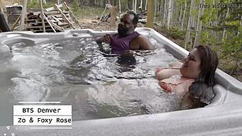 Steamy bath time with BBW Zo and Foxy in Denver