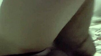 Cute Chick Practices Deepthroat.