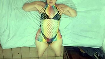 Amateur babe gets raw anal pounding and creampie in POV