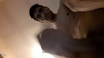 young twink alone at home exploring webcam solo fun