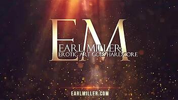 Short haired blonde Riley Ray dildo drills pussy close up