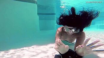 brita piskova says, i love masturbating underwater in the swimming pool