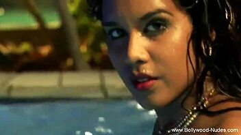 Intensely Liking The Erotic Feeling Of Naked Indian Beautiful Dancing Seductively Again