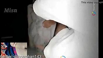 Hot and sexy webcam action with a gay amateur.