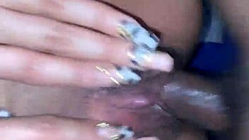 Damn, this joven mexicana loves spreading for me! 🔥