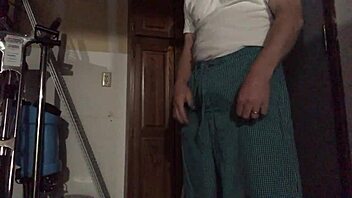 a relaxing gay massage session