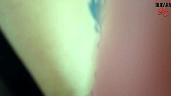 Masturbándome Con El Dildo De Mi Madrastra Hasta Hacer Squirt