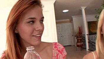 Hardcore Lesbian Group XXX Party with Rough Licking and Quickie Action!