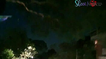 Motoboy fodeu meu cuzinho sem camisinha na frente do marido?