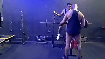 Treino Do Sexo Amigas Na Academia Fodem Com 3 Machos E Tomam Muito Leite Na Cara Completo No Red Ou Sheer