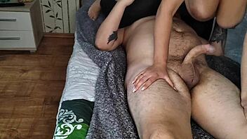 homemade blowjob leads to huge cumshot