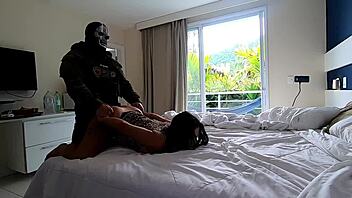 Why Does Novinha Crave Military Ghost in Call of Duty?