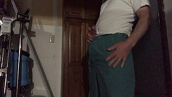 a relaxing gay massage session