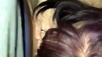 Il giovane regge la mature che gli succhia il cazzo mostro?