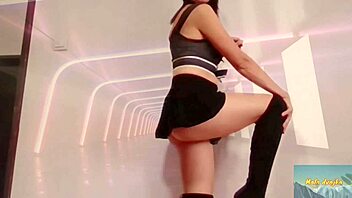 Webcam Session with a Sexy Milf Wife