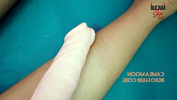 Masturbándome Con El Dildo De Mi Madrastra Hasta Hacer Squirt