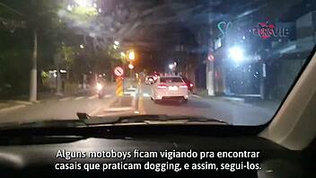Motoboy fodeu meu cuzinho sem camisinha na frente do marido?