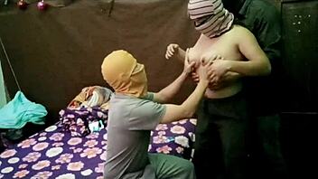 My girlfriend invited her friend for threesome?