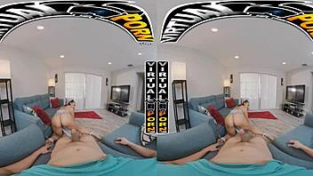 Feeling Intense Lust With Stepmom Carmela Clutch