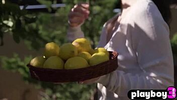 Sexy Big Ass Brunette Teen 18+ Hayli Sanders Posing Naked and Exposed Beautiful Big Booty