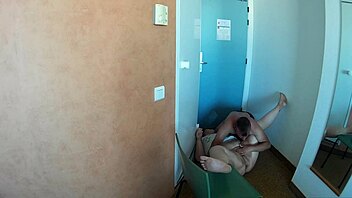 playing with nipples and eating fat woman's pussy in hotel room 😋🍆