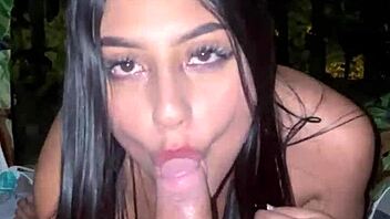 سكس بري خارجي مع زب وحش بعد تخييم طويل