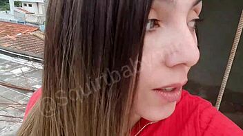 Louquinha Masturbates and Squirts on Terrace, Wanting to Make a Video Call